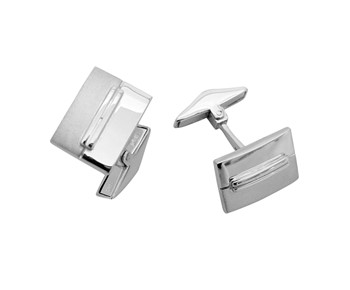 Gold cufflinks in 14K
					