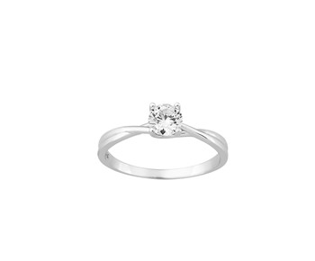 Gold solitaire ring in 14K
					